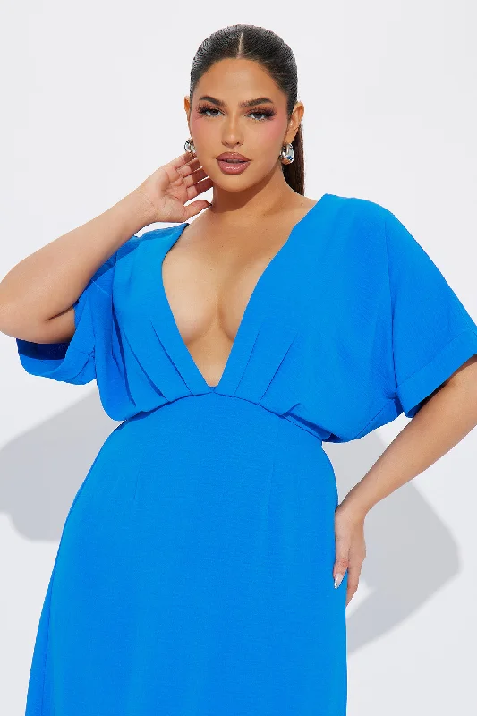 Serena Airflow Maxi Dress - Blue