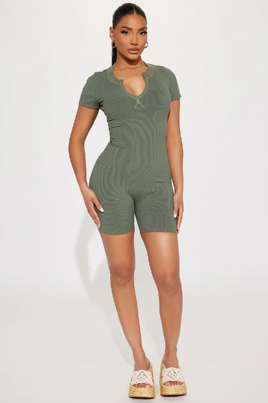 Halle Snatched Romper - Olive 2