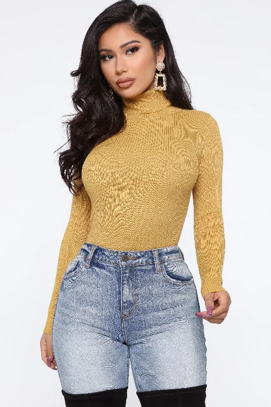 Tara Turtle Neck Sweater - Mustard