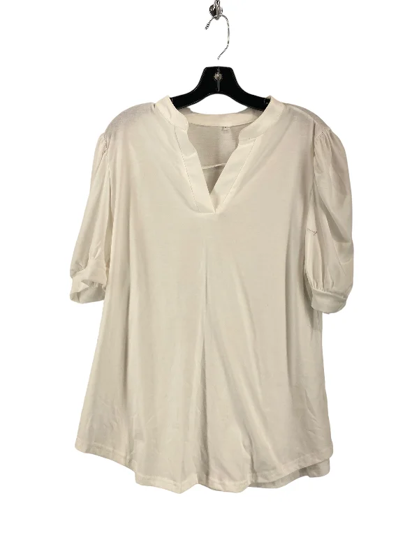 Top Short Sleeve By Clothes Mentor In White, Size: Xl