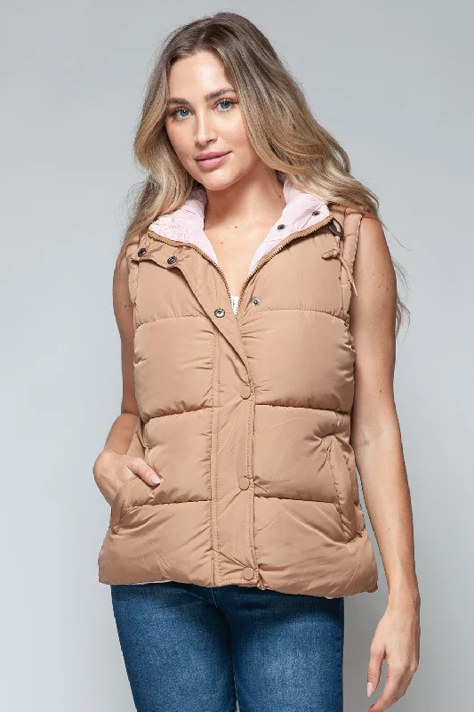 Hot Girl Snobbish Snap and Zip Closure Hooded Vest In Tan